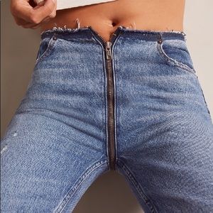 Reformation | Zipper Jean Celtic Distressed Denim